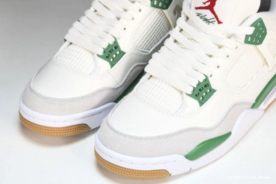 Pine  Green Retro  DR5415-103  DR5415-103 Jordan SB 4 0326